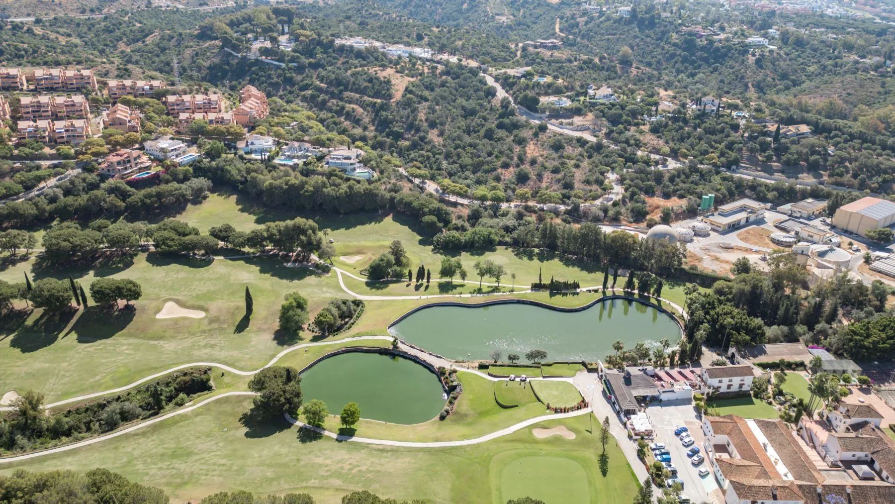 Luxe leven te midden van natuurlijke schoonheid: jouw droomvilla in Marbella foto 9