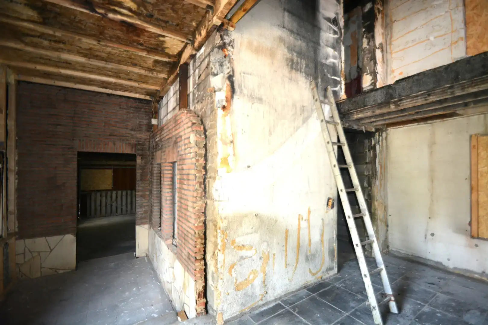 Unieke renovatie- of heropbouwkans op een prachtig perceel van ca. 15 are foto 7