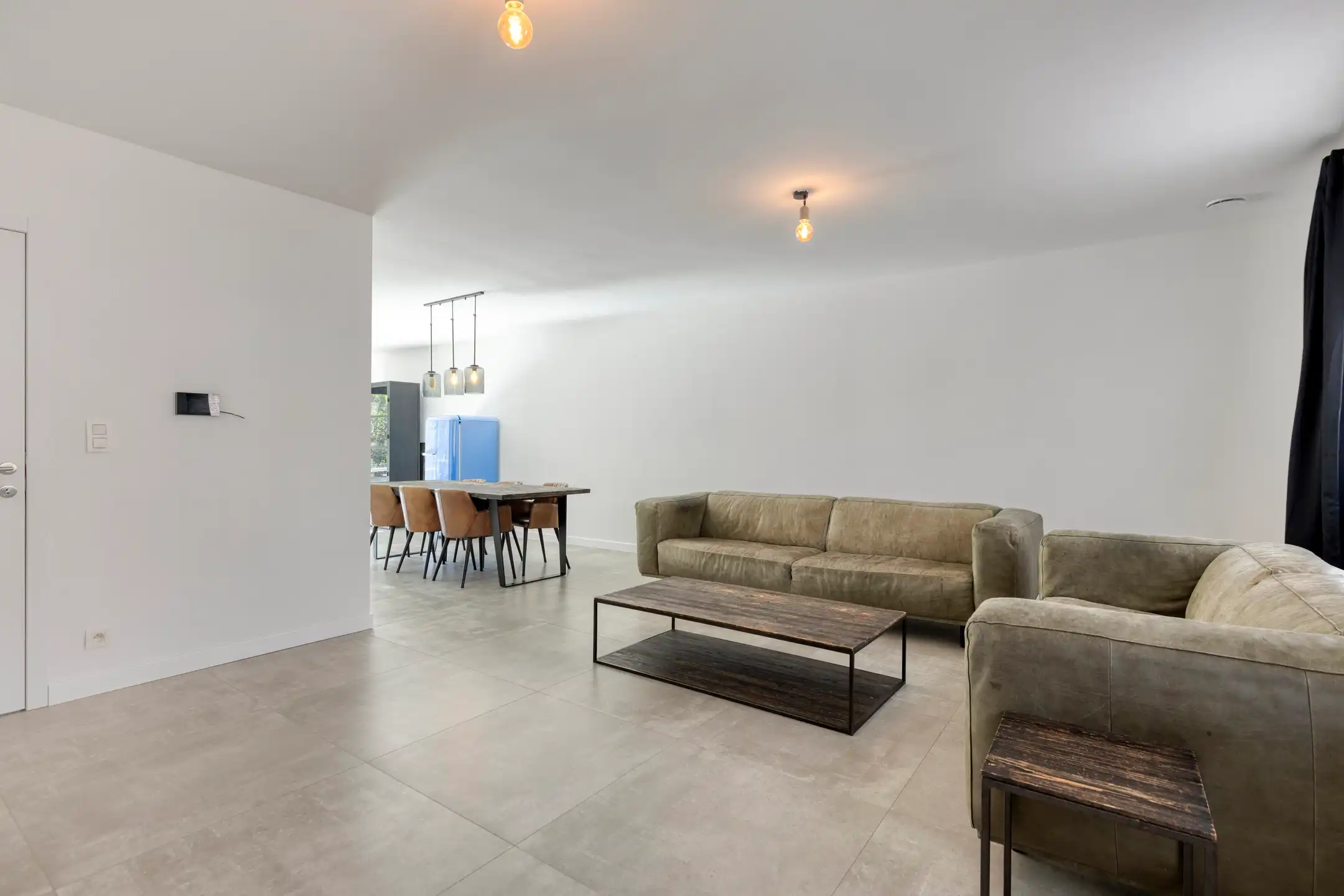 Trendy en lichtrijke woning met VEEL potentiëel foto 9