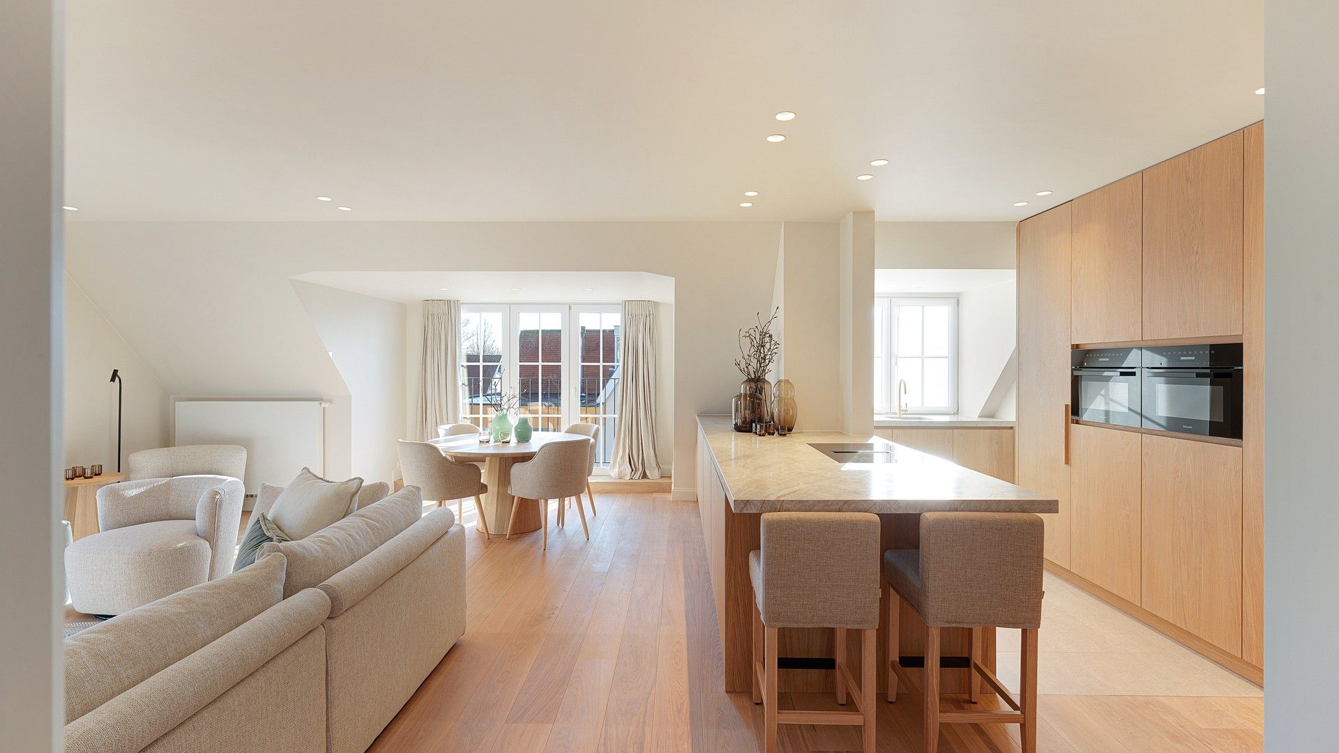 Hoekappartement met zicht op het Zegemeer en 3 slaapkamers. foto 9