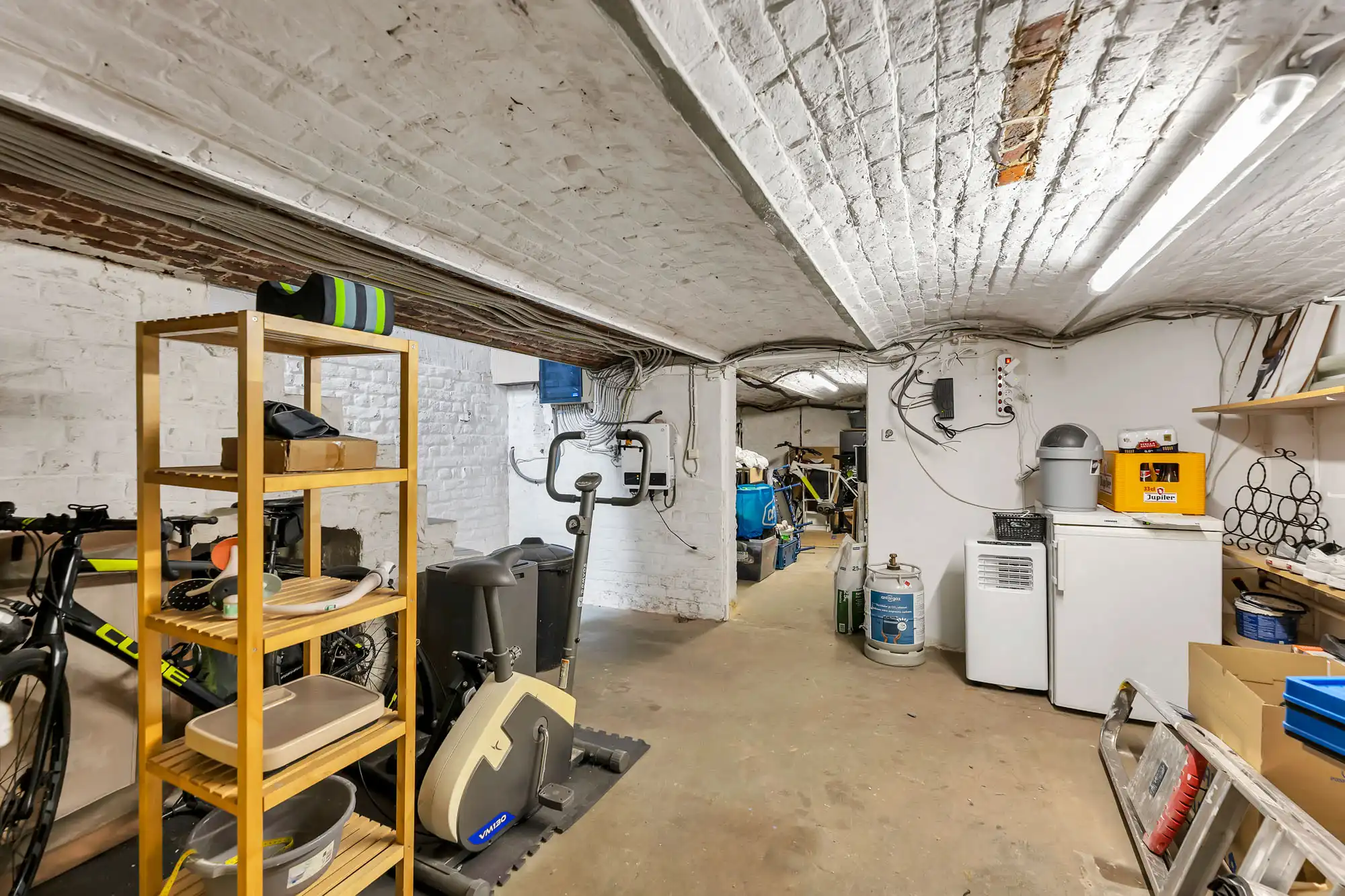 Gerenoveerde woning met tuin en 3 slpks in Halle foto 16