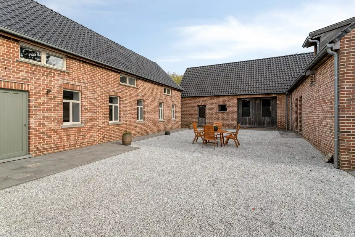 Hoeve met vergunning nabij Het Burreken! foto 17