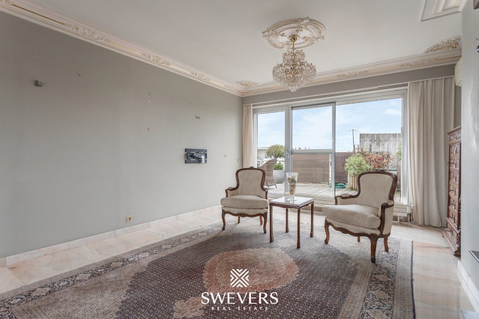 Penthouse met twee riante terrassen in het hart van Sint-Truiden foto 3