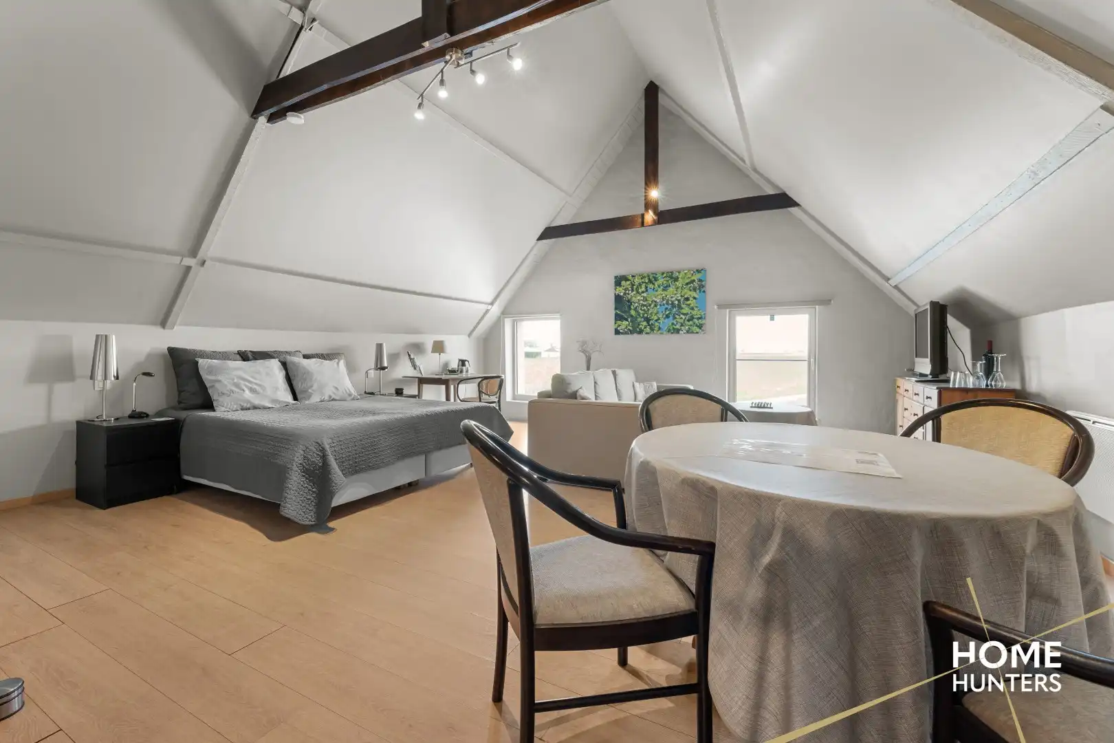 Instapklare exclusieve eigendom met historisch bijgebouw en hoogwaardige afwerking in een oase van rust en ruimte foto 24