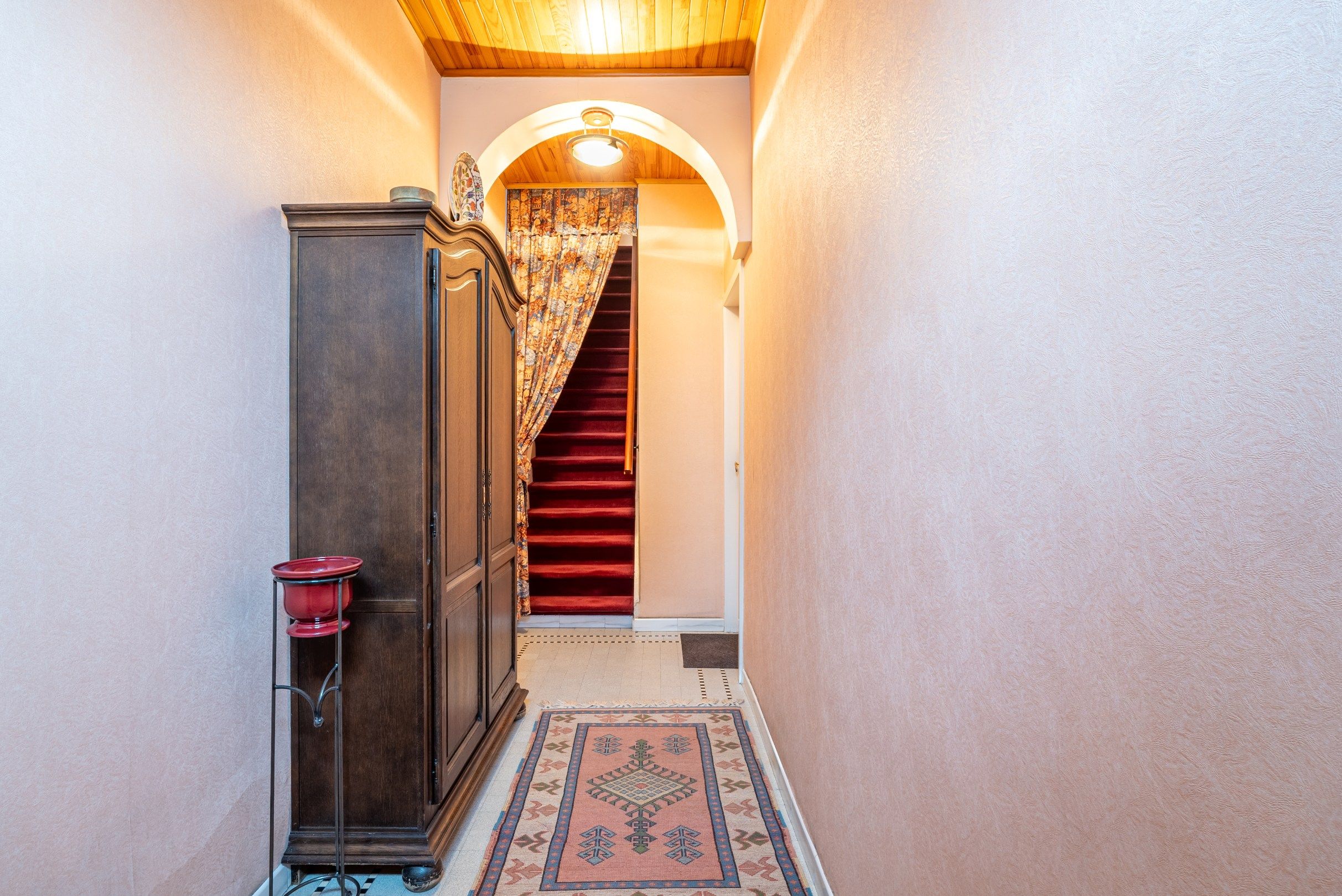 Verzorgde woning met tuin foto 8