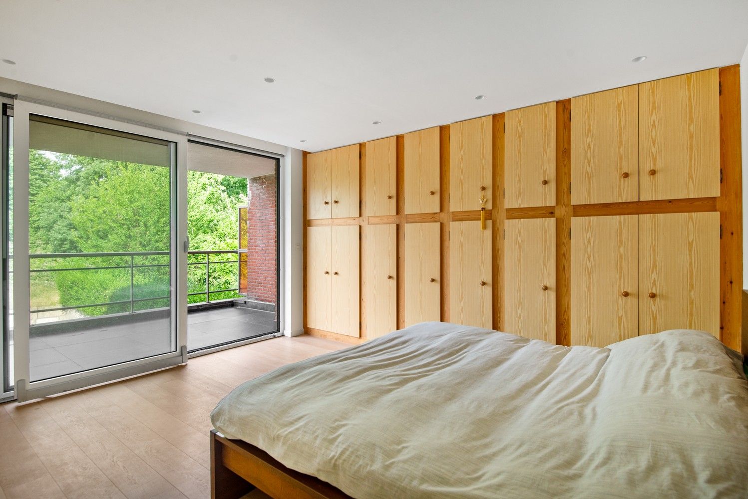 Ruime kangoeroewoning met 6 slaapkamers en 3 badkamers nabij het Steytelinckpark te Wilrijk. foto 19