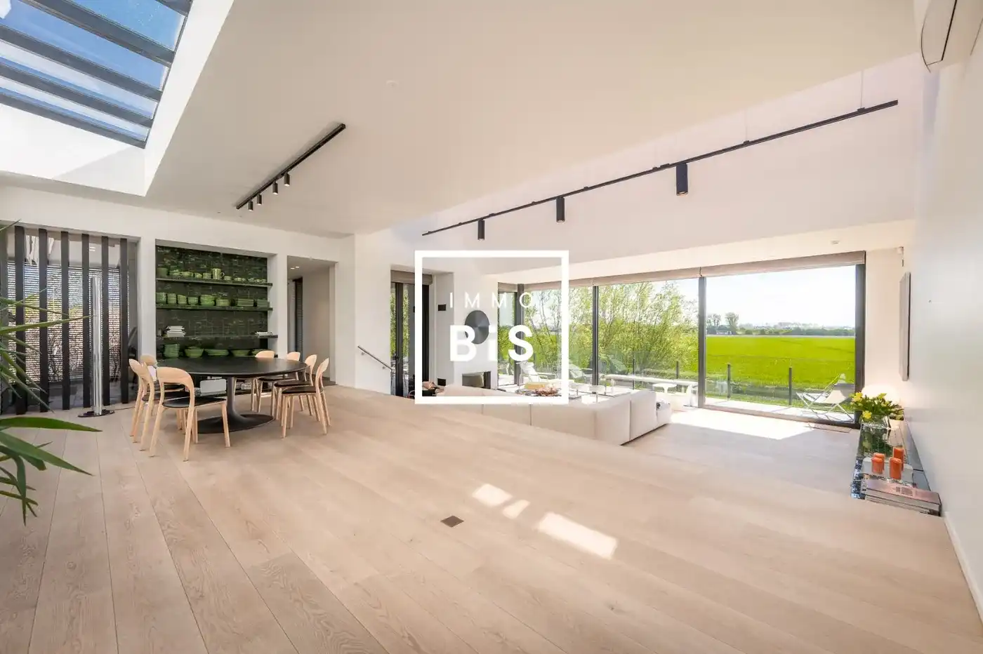 Uitzonderlijk,volledig gerenoveerde hoeve vlakbij het Zoute foto 8