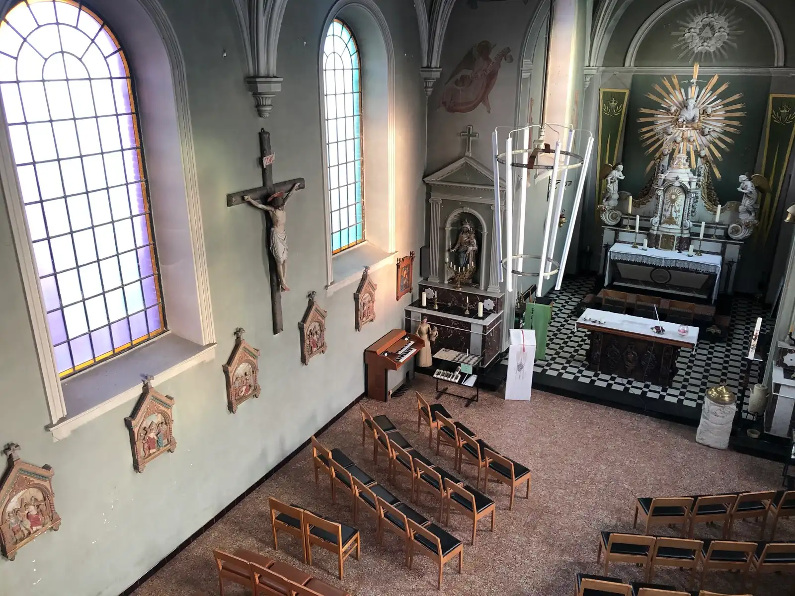 Uitzonderlijk vastgoed met karakter in Diets-Heur (Tongeren) foto 2