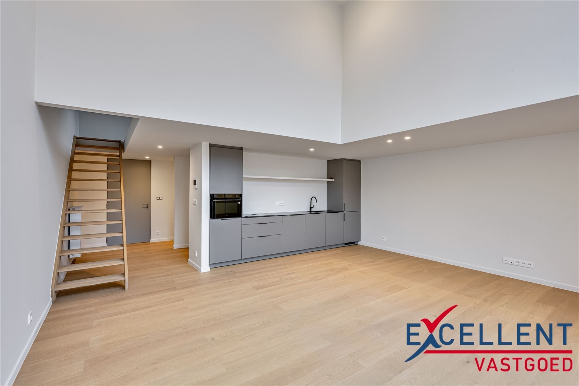 Uitzonderlijke woning met tuin centrum Deinze foto 3