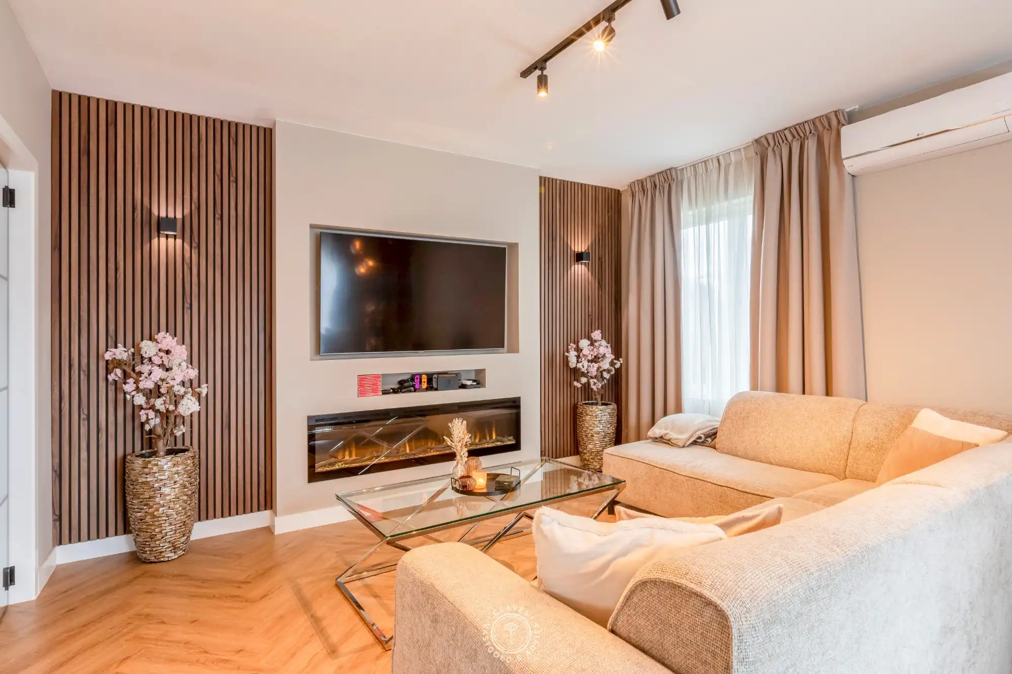 Modern vernieuwd 3-slaapkamerappartement op TOP-locatie met garage foto {{pictureIndex}}