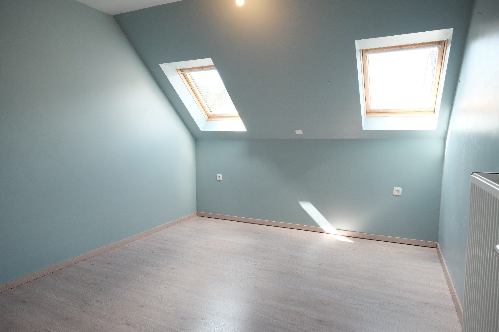 Duplex appartement met mooi zongericht terras en dubbele garage. foto 13