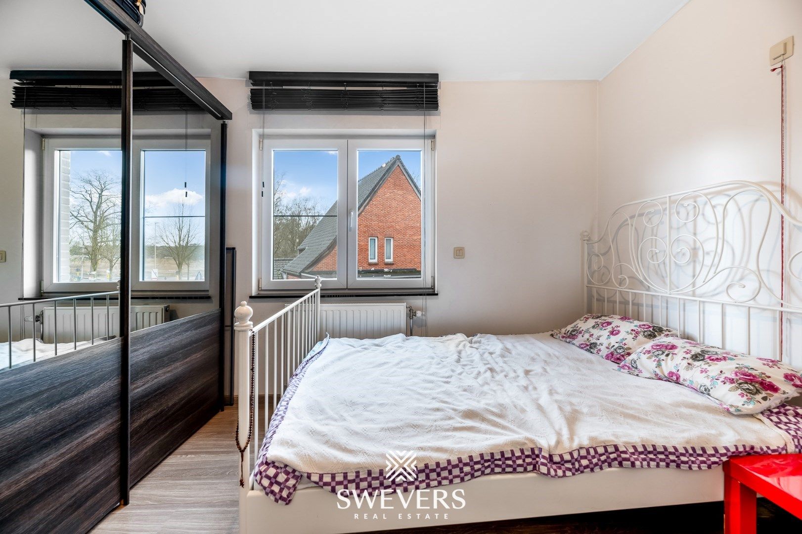 Zeer ruime, instapklare woning met 5 slaapkamers en 3 badkamers in Heusden-Zolder foto 16