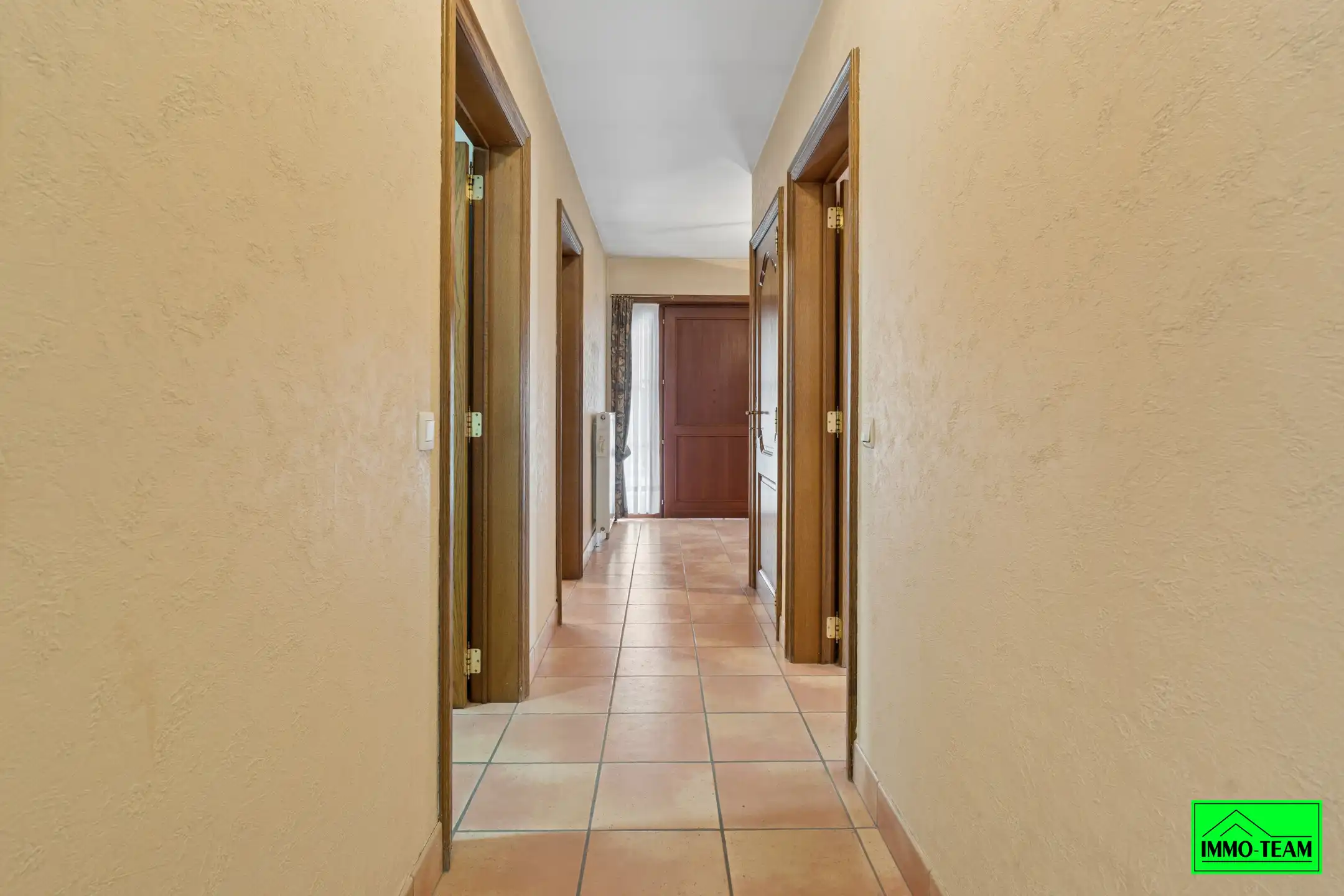 Gezellige 3-gevelwoning nabij dorpskern Iddergem foto 10