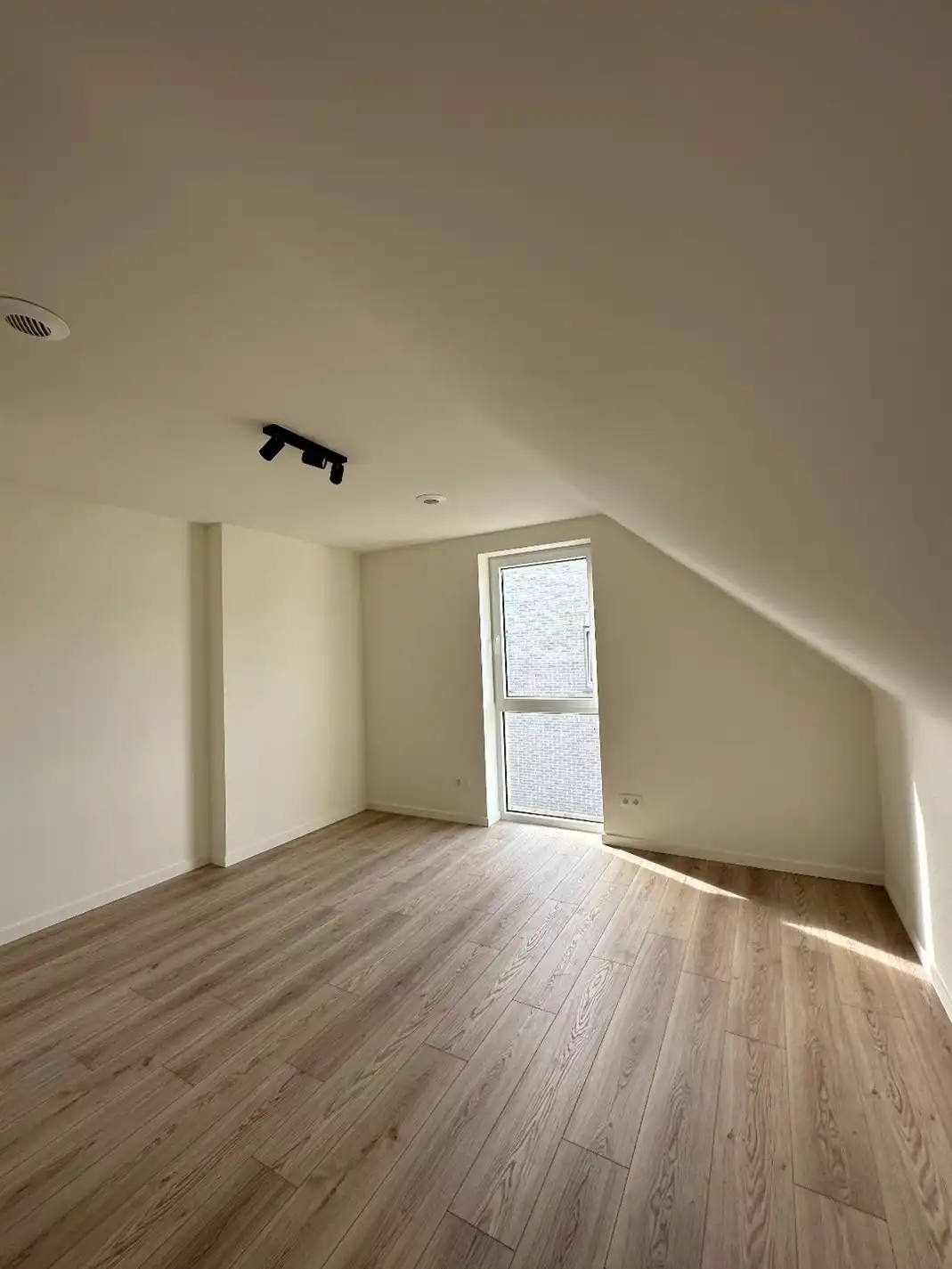 Rumbeke: ruime nieuwbouwwoning met 3 slpk foto 8