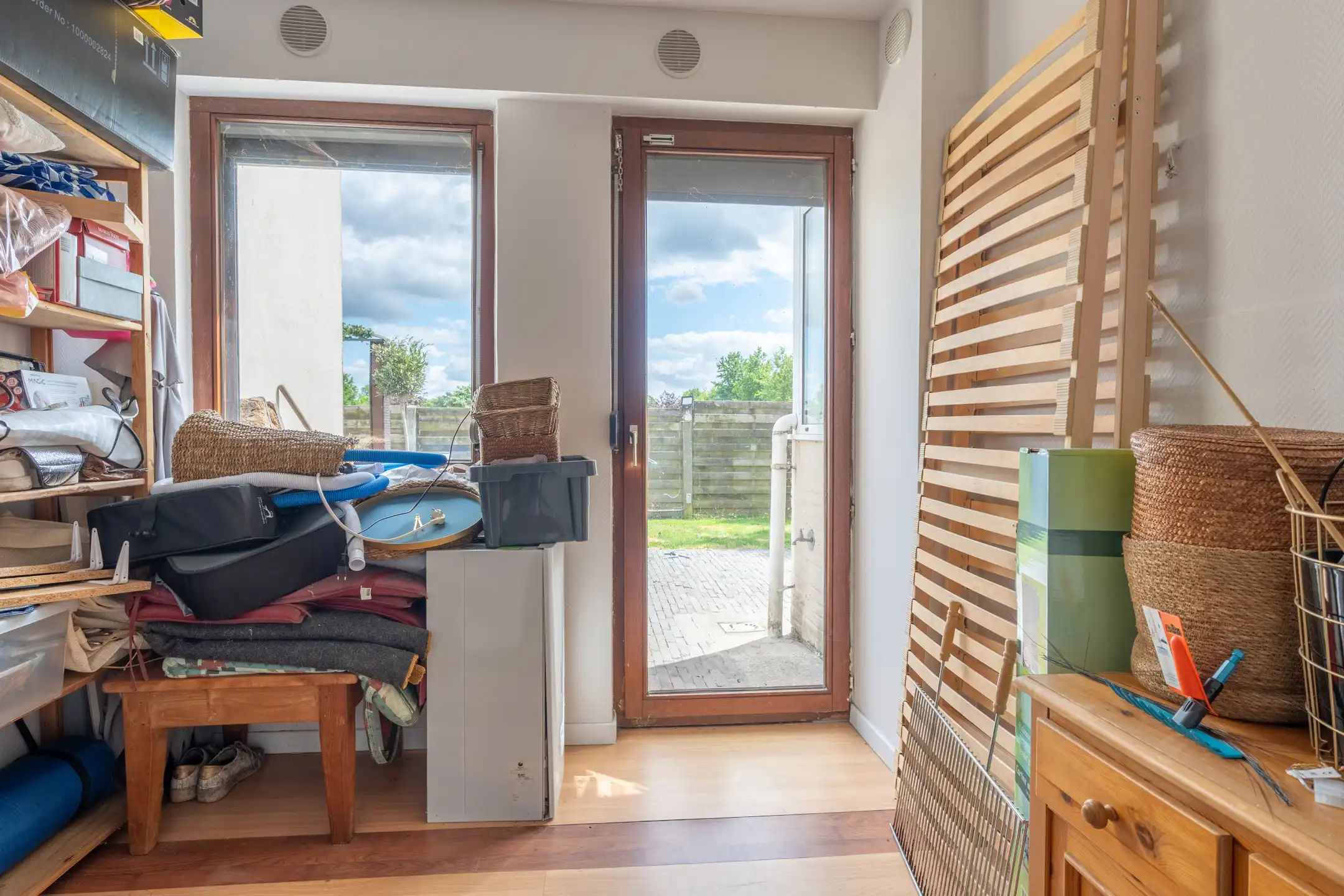 Woning bestaande uit twee appartementen op 985m² perceel. foto 23