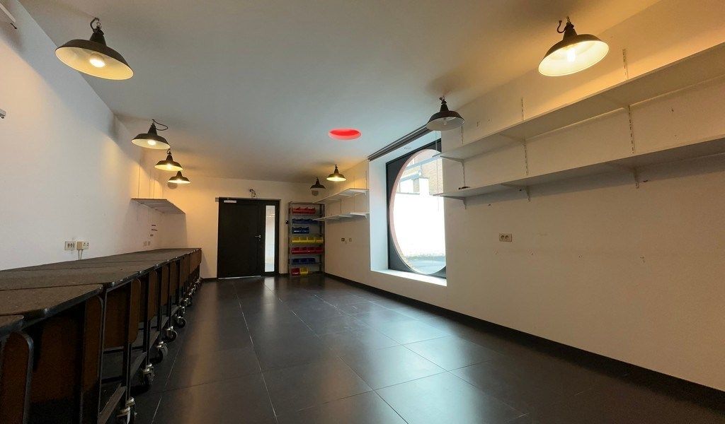 Handelspand met ruime garage te koop in Merelbeke-Melle foto 10