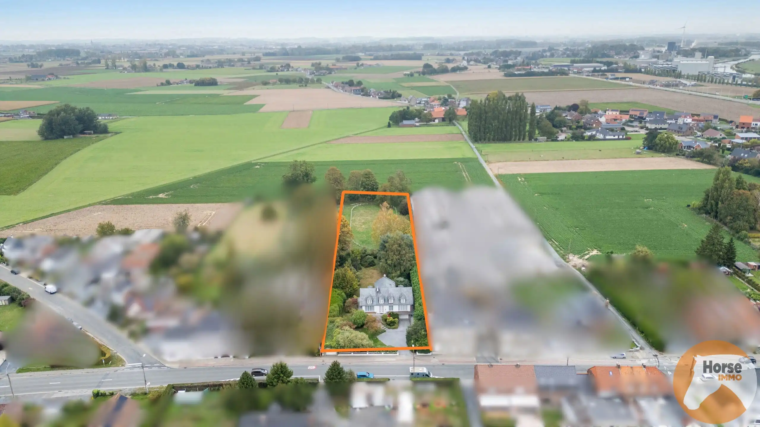 Hoofdfoto van de publicatie: PECQ - Ruime gezinswoning met bijgebouw op +/- 44are 