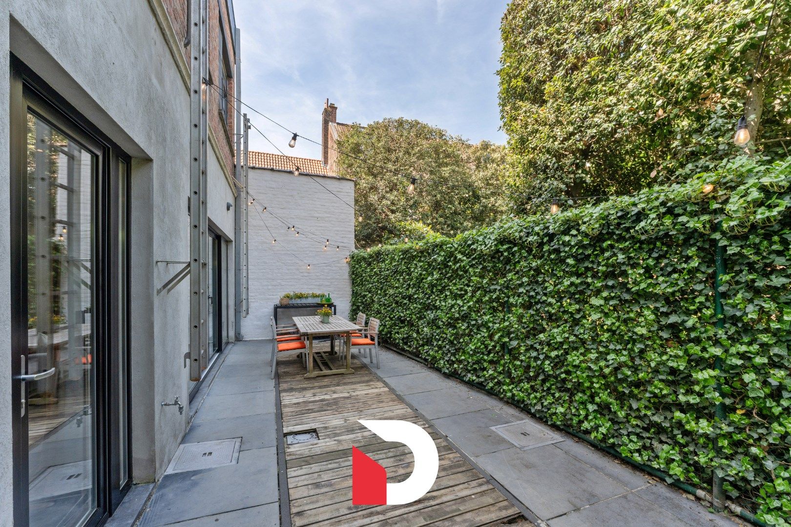 Burgerwoning met 5 slk en vergunde gastenlogies foto 9
