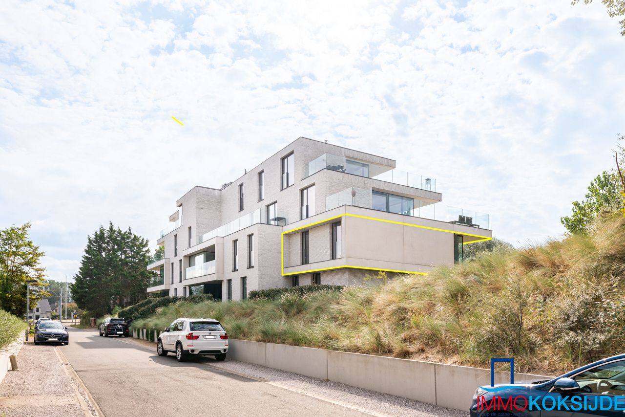 Prachtig hoekappartement met 2 slaapkamers en garage in moderne residentie foto 1