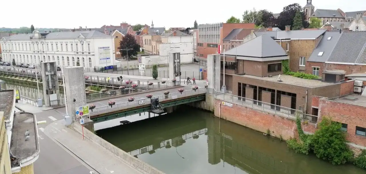 Instapklaar appartement met prachtig zicht op het water in centrum Geraardsbergen foto 3