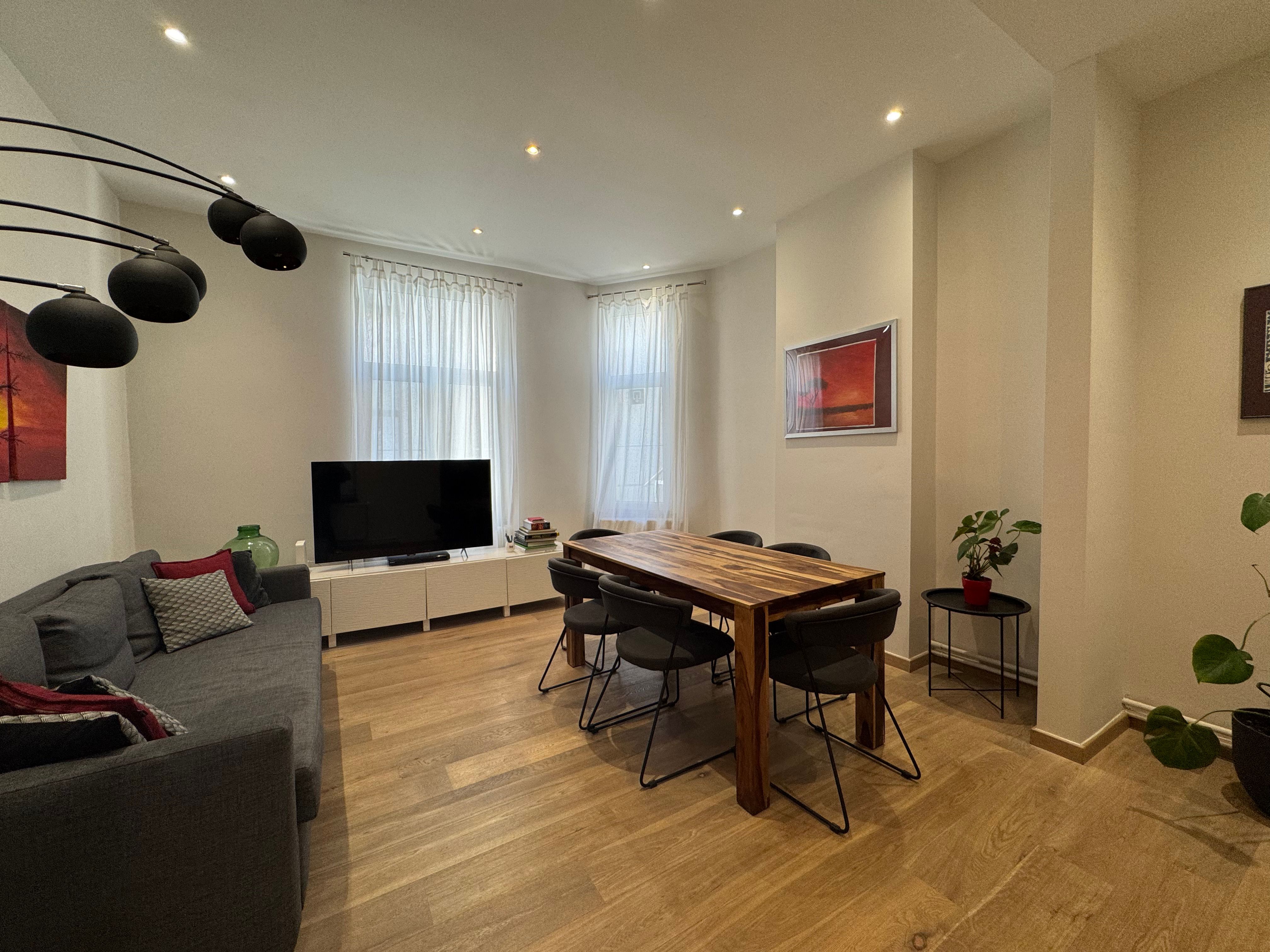 Appartement 84m² op historische locatie in James Ensorgalerij foto {{pictureIndex}}