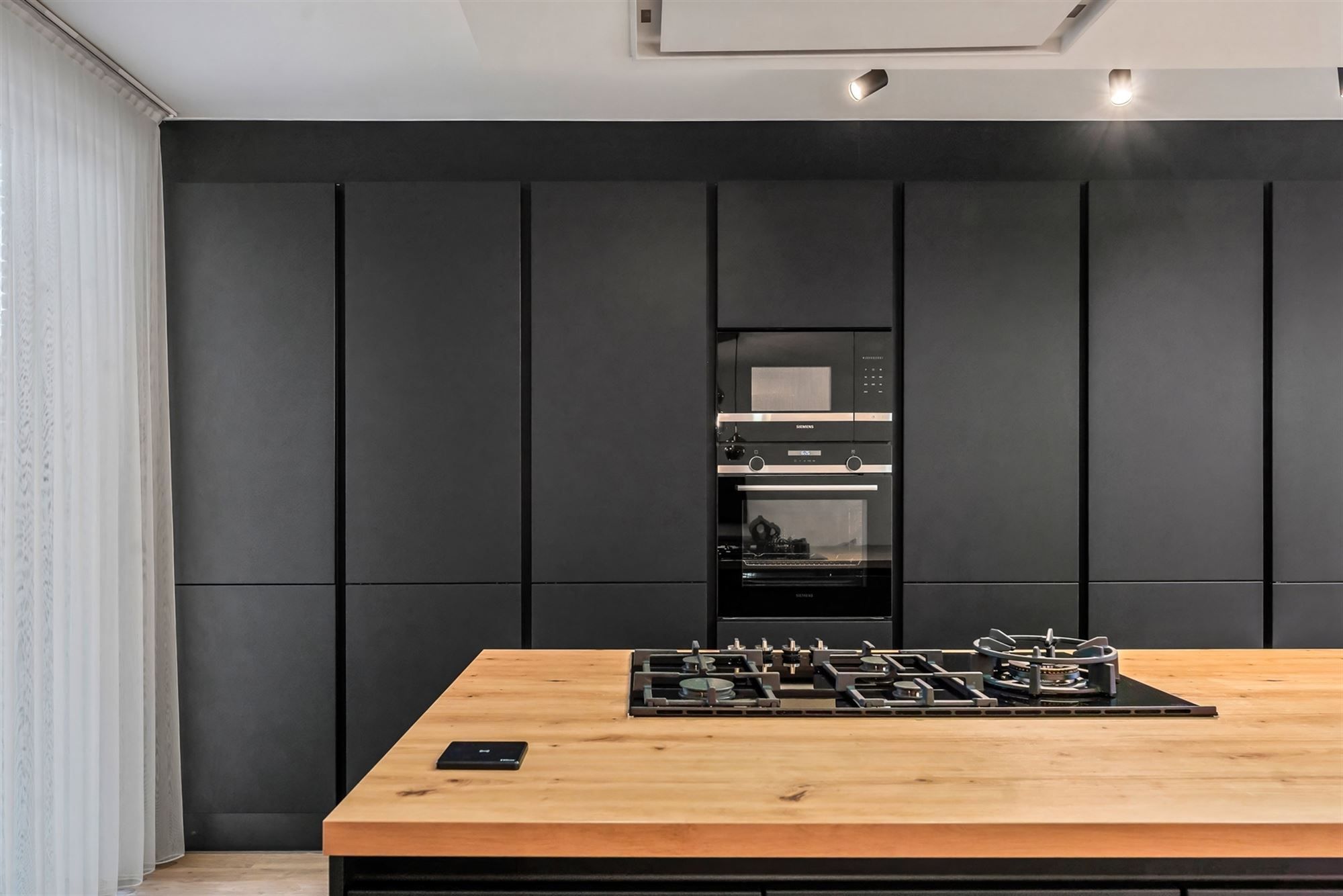 UITERST KNAP GERENOVEERDE WONING MET 3-4 SLAAPKAMERS OP EEN PERCEEL VAN 12A48CA TE BEVERLO foto 11