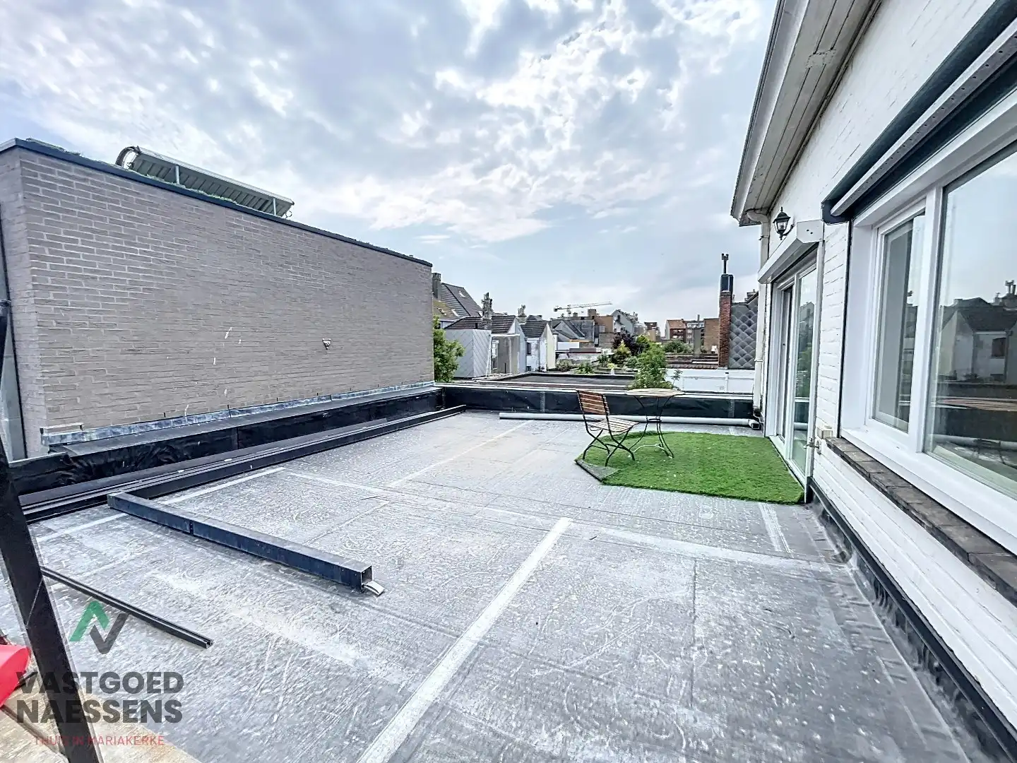 INVESTERINGSPAND/WONING - 5 SLPK - RUIME GARAGE - LOODS EN TERRAS foto 14