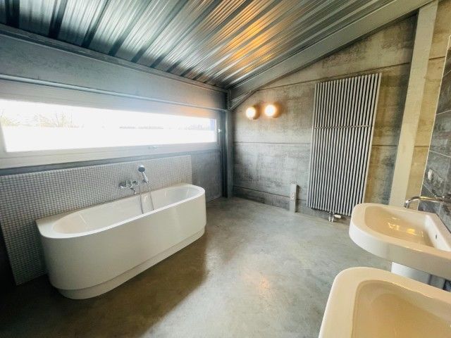 Sint- Andries, Exclusieve LOFT 150m2   met groot ZONNETERRAS 80 m² met alle privacy, 1 slaapkamer. foto 13