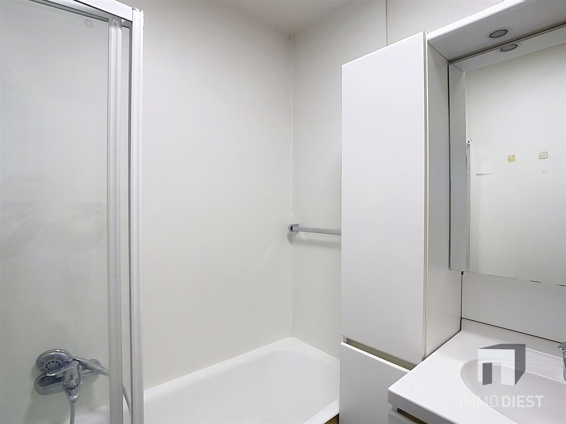 Comfortabel appartement met 2 slpks, 2 terrassen en parkeerplaats foto 11