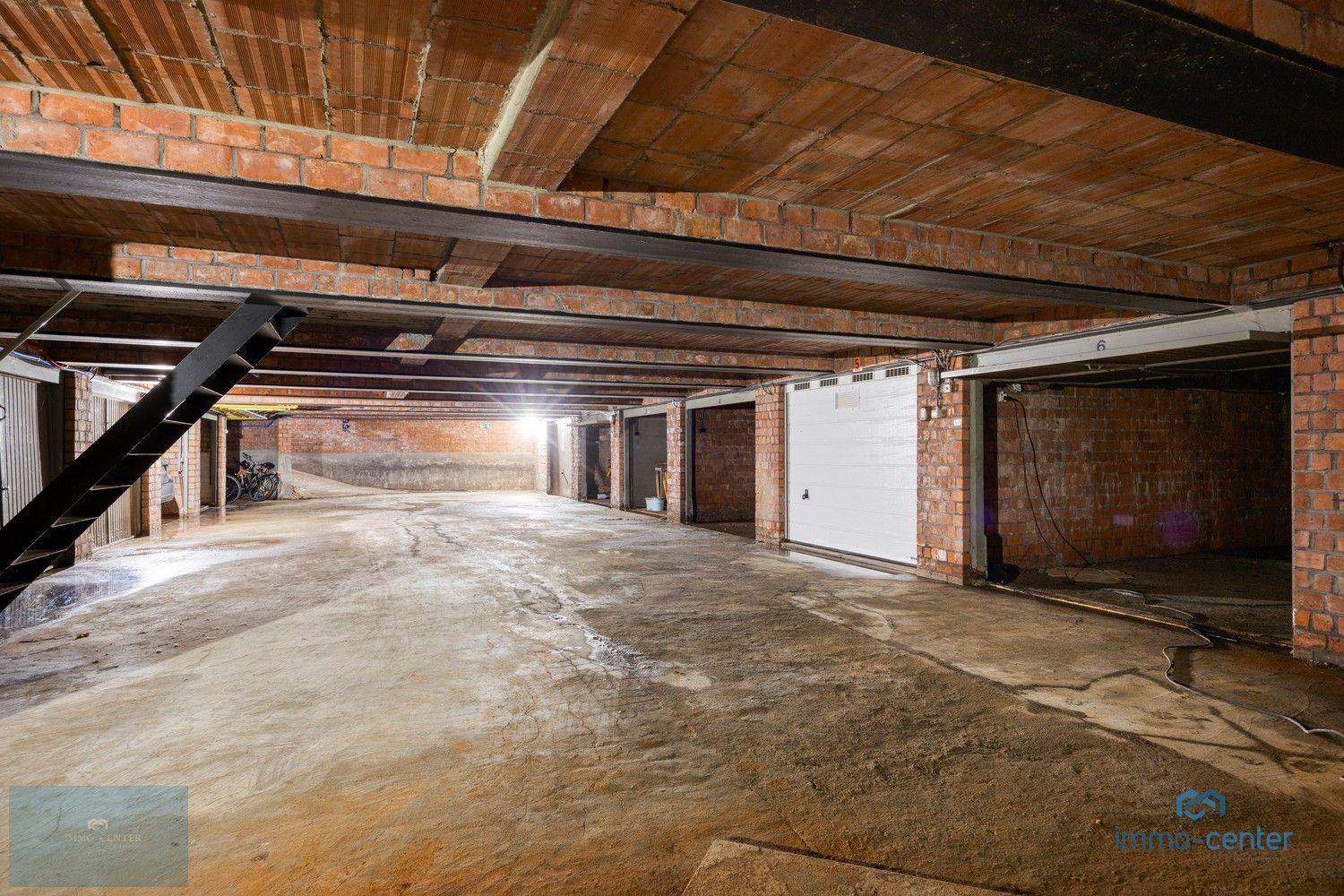 Instapklaar appartement met 1 slaapkamer, terras, extra ruimte, garage en zicht op het park – op toplocatie in Hasselt foto 31