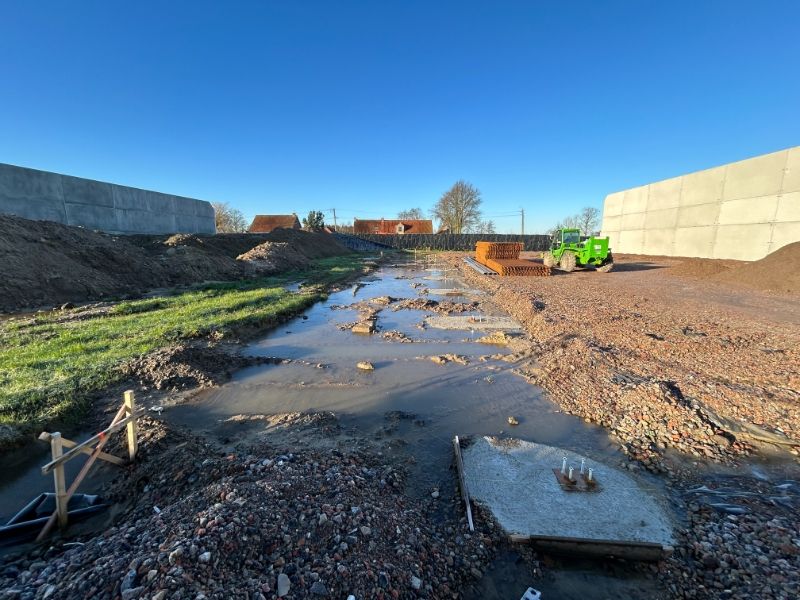 Moderne nieuwbouwloodsen op een strategische locatie nabij de N9 foto 5