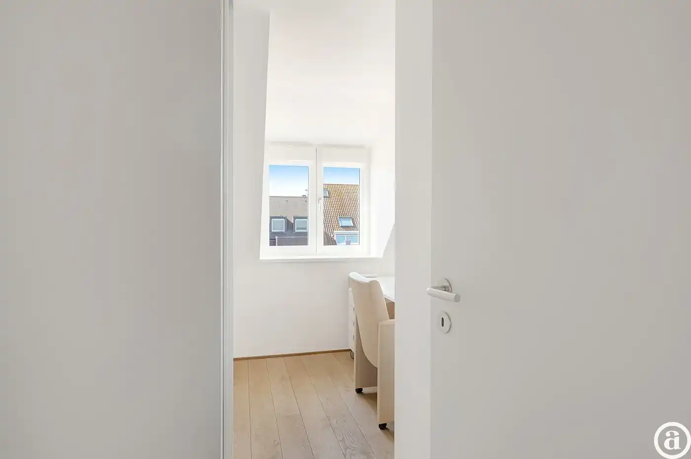 Moderne duplex met ruime terrassen nabij strand foto 24