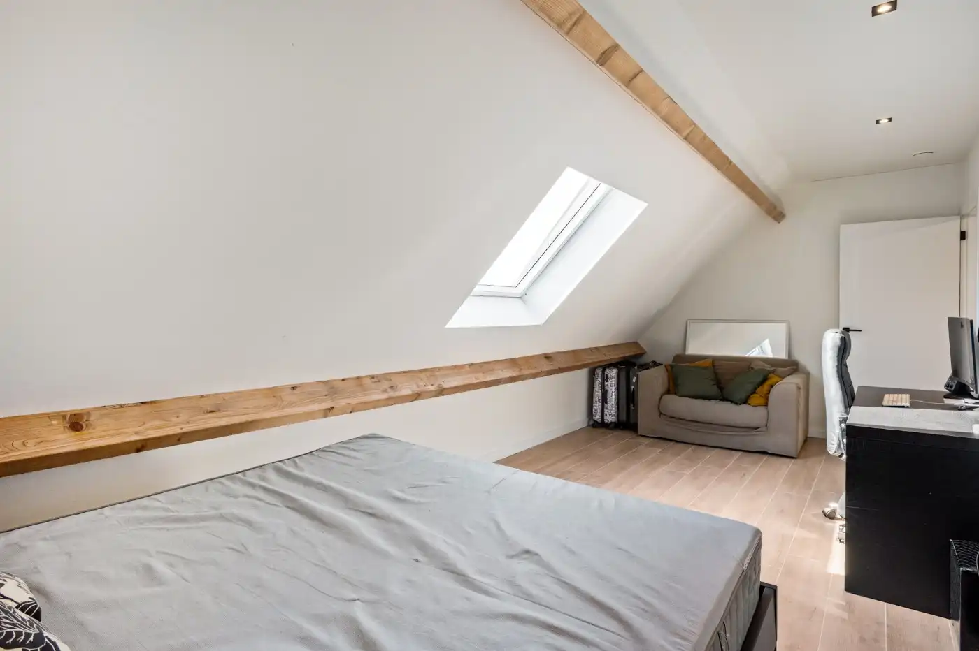 Prachtige BEN-woning met 4 à 5 slpk., inpandige garage en tuin foto 26