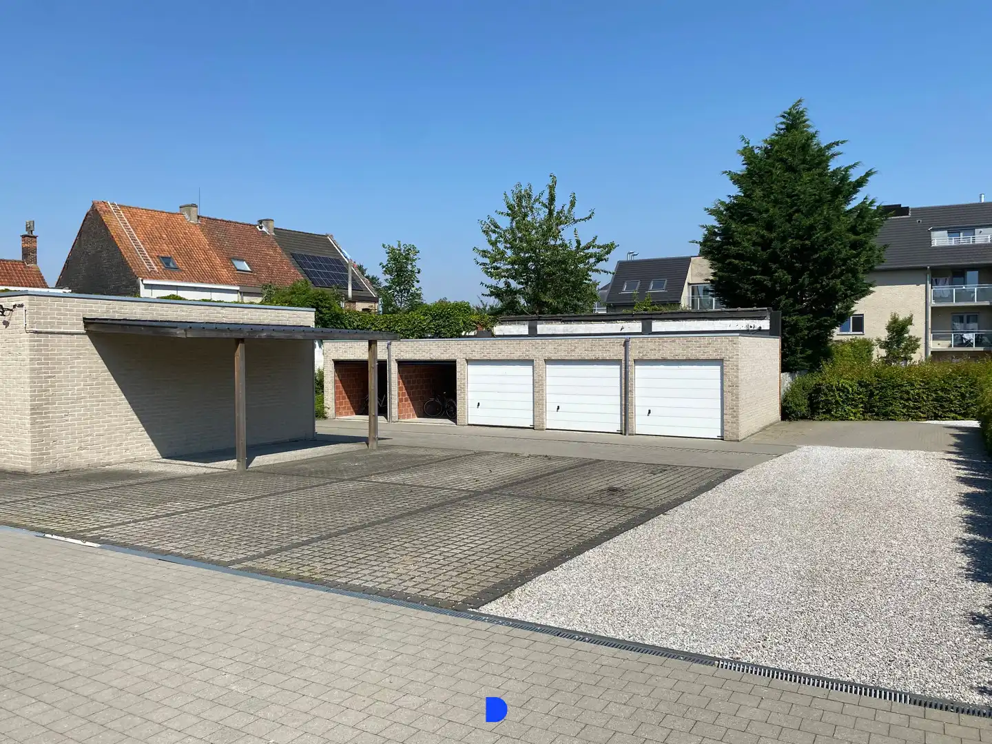 Mooi appartement met 2 terrassen in het centrum van Rumbeke. foto 7