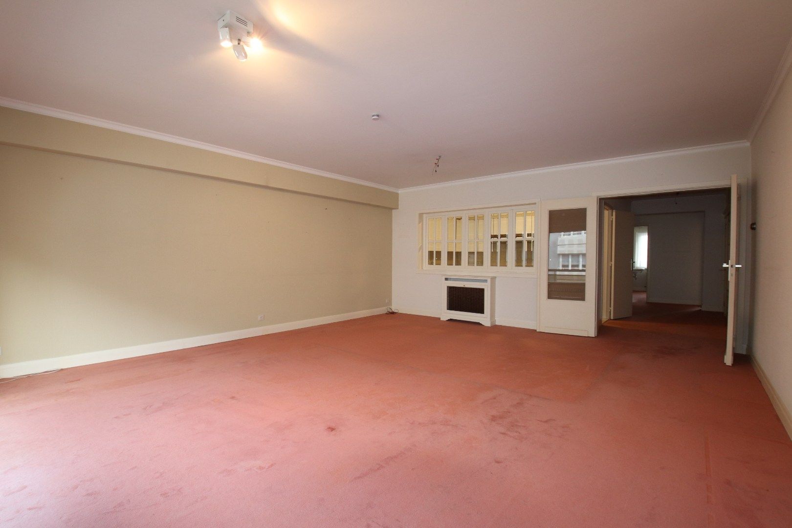 appartement aan het Rubensplein met 3 slaapkamers - garage mogelijk foto {{pictureIndex}}