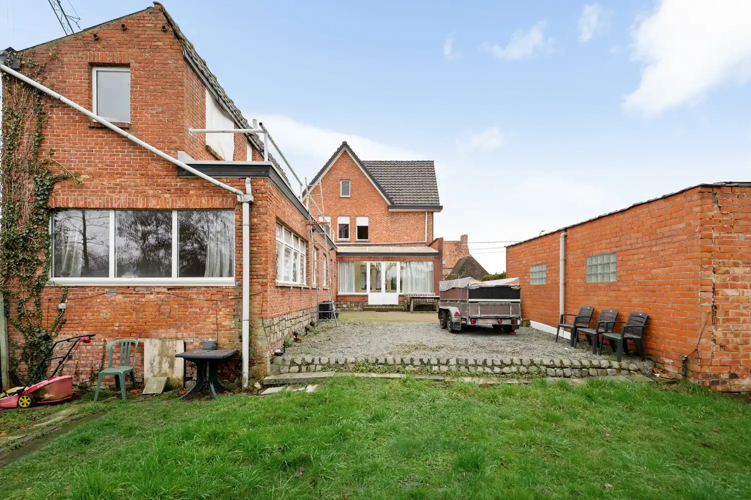 Ruime woning met 3 slpkrs foto 23