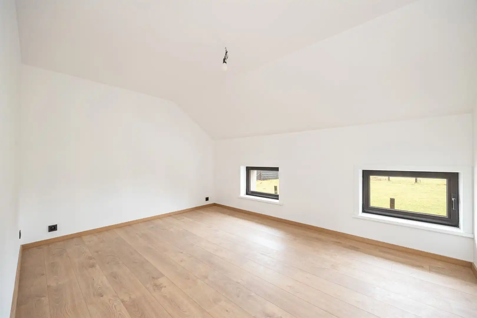 Instapklare HOB, pas gerenoveerd! foto 16