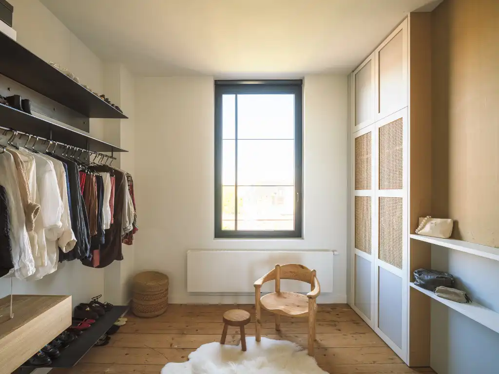 Klassevolle herenwoning met interieur van Peter Ivens & Bea Mombaers, volwassen stadstuin, inpandige garage en uitzonderlijk zicht op de Visserij. foto 28
