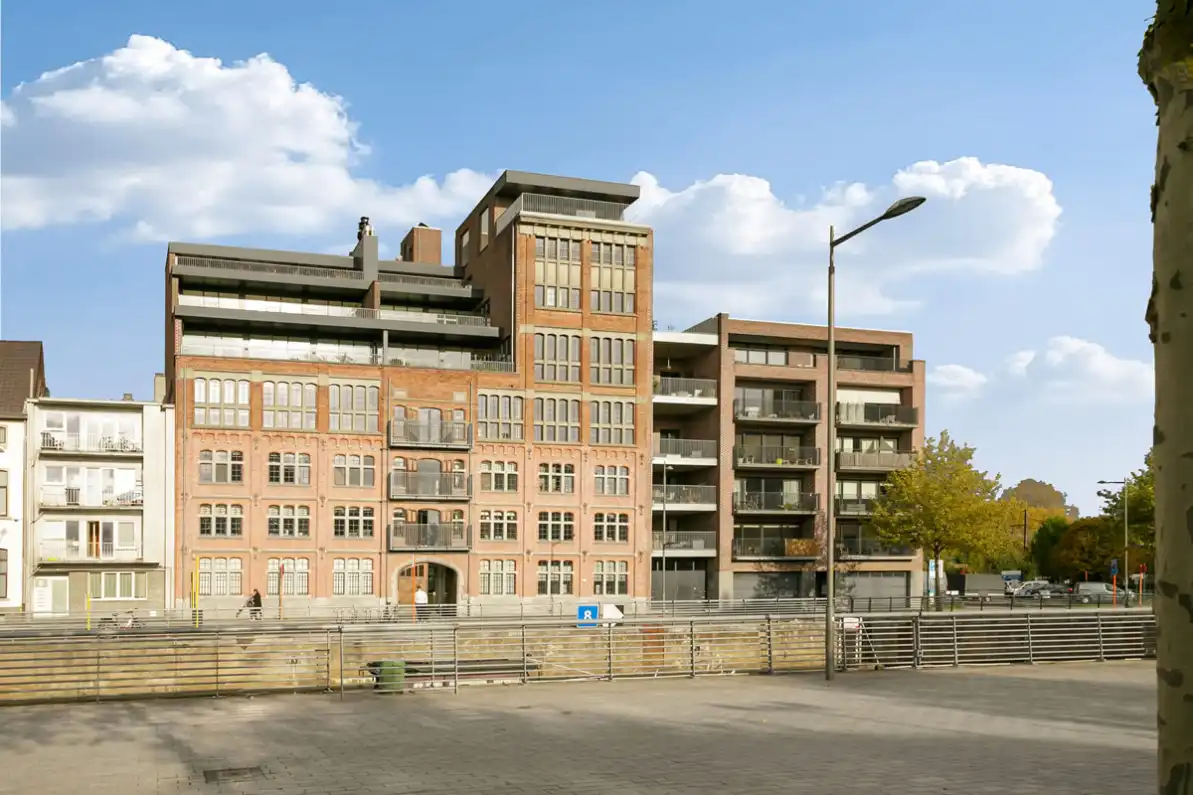 Stijlvol appartement in iconisch gebouw met ruim terras in hartje Aalst foto 15