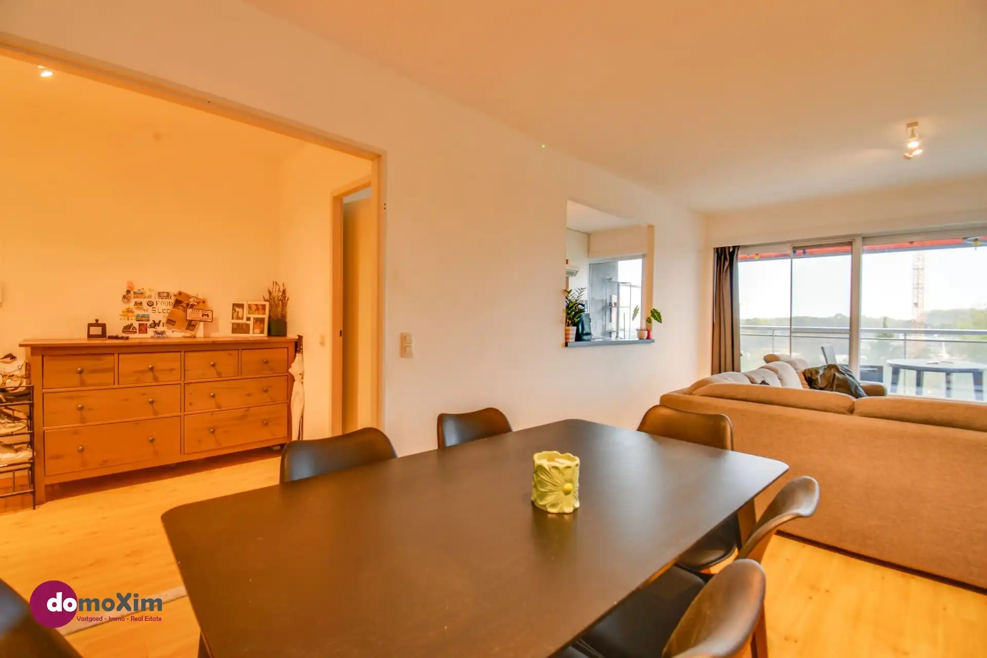 Instapklaar appartement met twee terrassen en garagebox op toplocatie in Mechelen foto 5