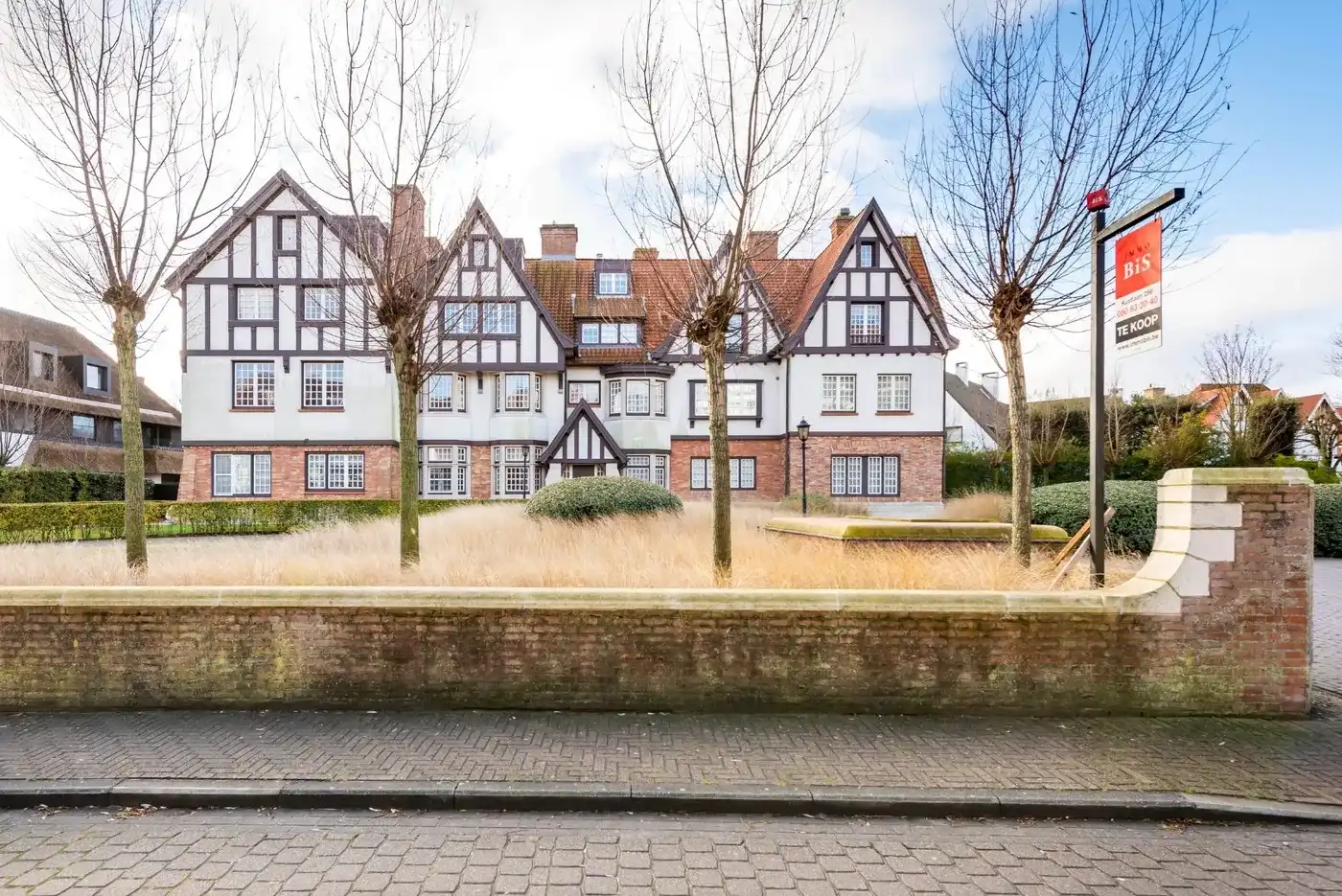 Garage te huur Eugène Ysayelaan 2 - 8300 Knokke-Heist