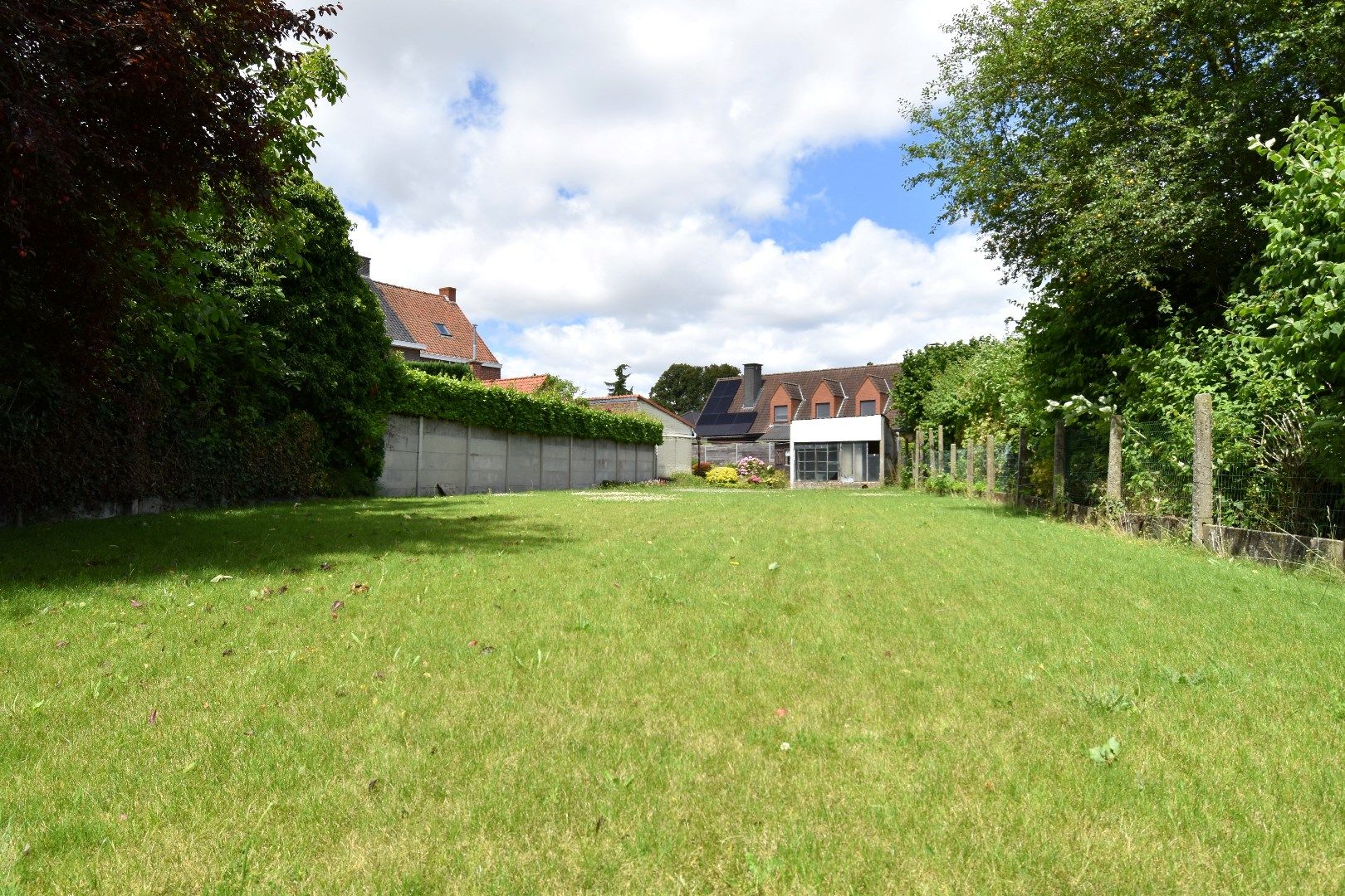 Halfopen bebouwing met 3 slaapkamers (méér mogelijk!), garage en grote tuin te koop in Heule foto 14