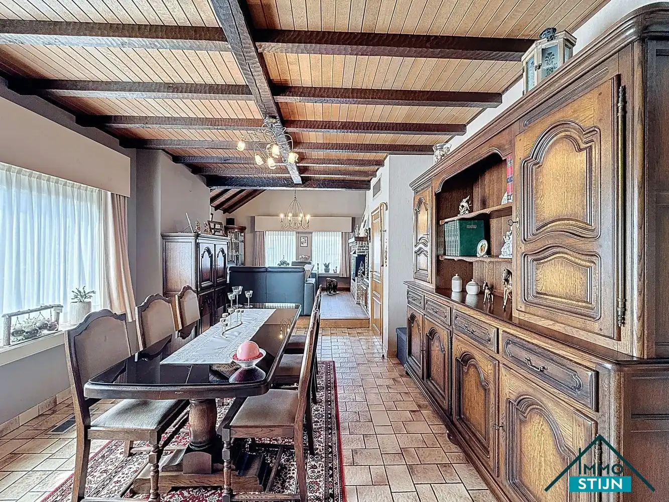 Landelijk gelegen woning met dubbele garage foto 3