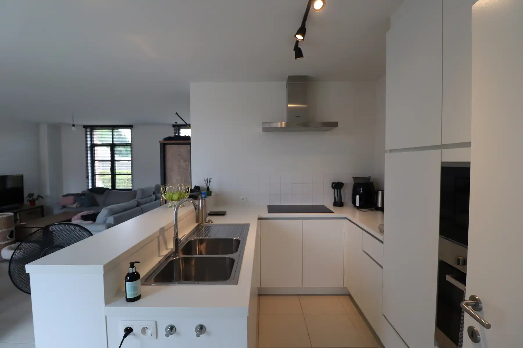 Energiezuinige woning met 3 slaapkamers, garage en autostaanplaats. foto 4