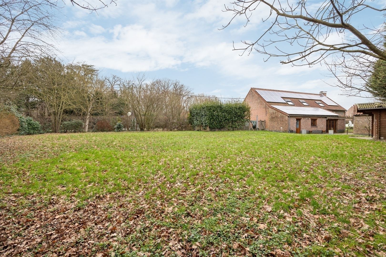 Charmante hoeve op mooi perceel foto 2