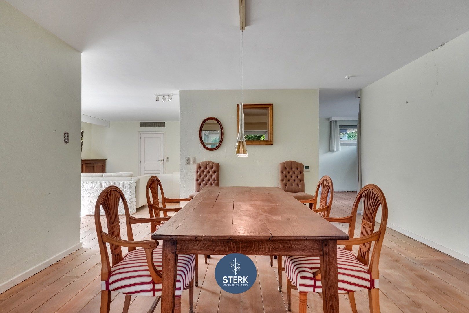 VERRASSEND RUIME GEZINSWONING MET EEN PRACHTIGE TUIN TE BOORSEM !  foto 10