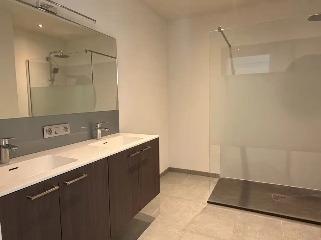 Stijlvol wonen in alle rust, vlakbij het hart van Schilde foto 6