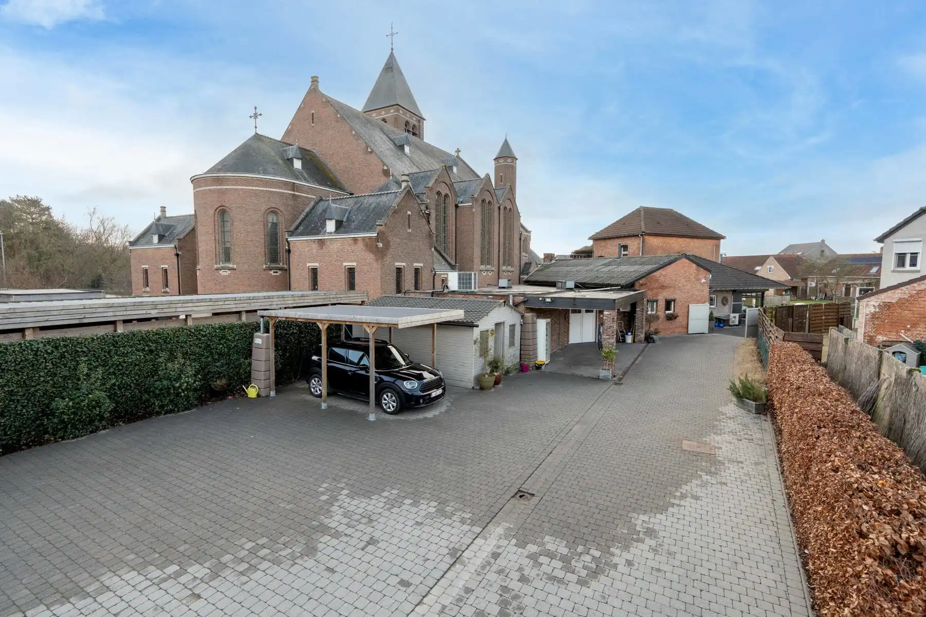 Huis met commercieel pand te koop in Grootlo! foto 26