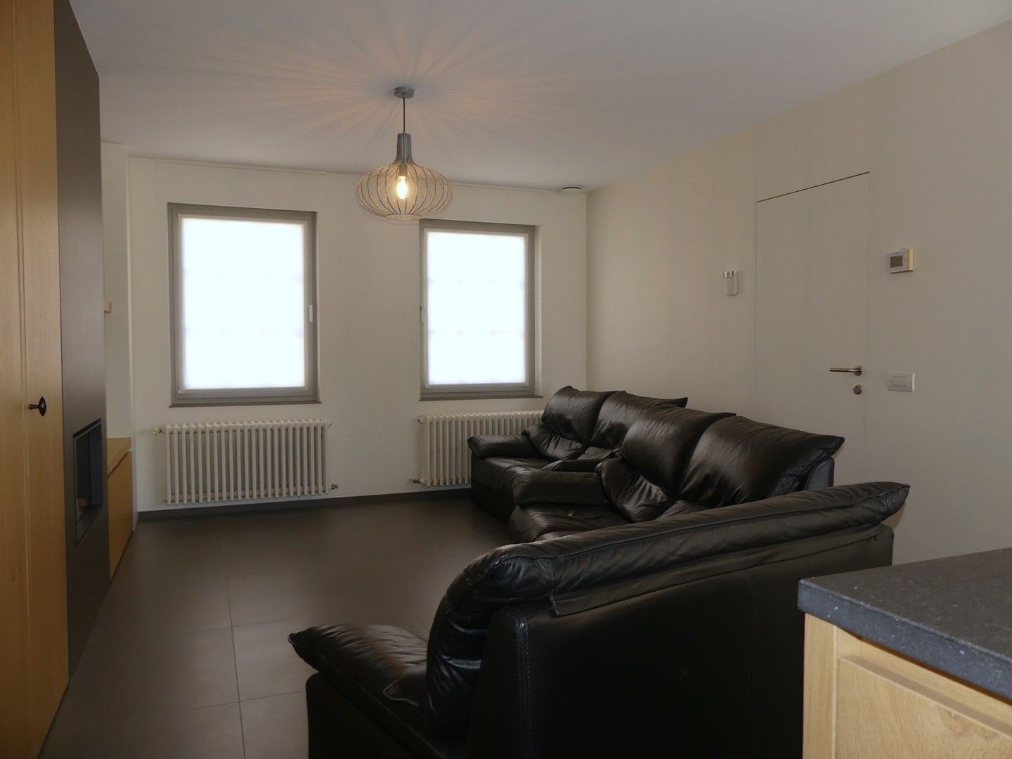 Prachtig afgewerkt appartement met groot en zonnig terras foto 3