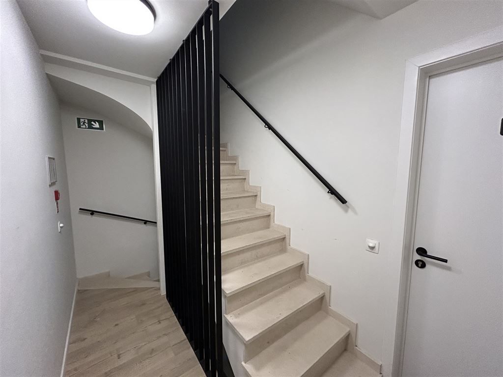 Ruime gerenoveerde studentenkamer foto 8